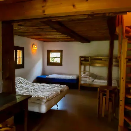 Edelweiss 木屋 *